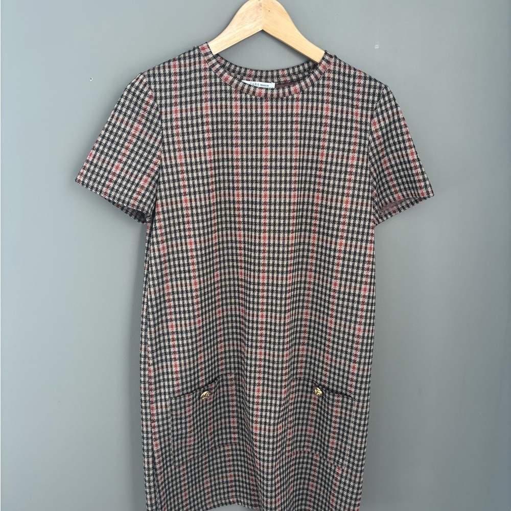 Zara Trafaluc plaid tweed mini dress with short sleeves and faux pockets
